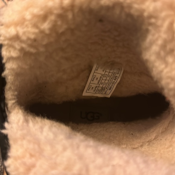 Ugg W Aldon Boots - Picture 8 of 9